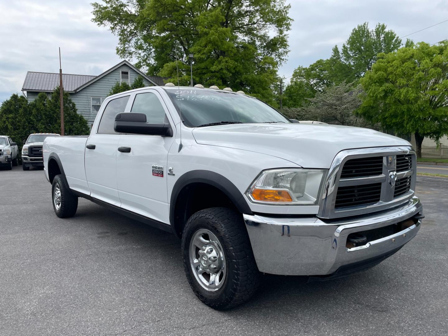 2012 White Dodge Ram 2500 ST Crew Cab LWB 4WD (3C6UD5HL2CG) with an 6.7L L6 OHV 24V TURBO DIESEL engine, 6-Speed Automatic transmission, located at 101 N. Main Street, Muncy, PA, 17756, (570) 546-5462, 41.207691, -76.785942 - Photo#1